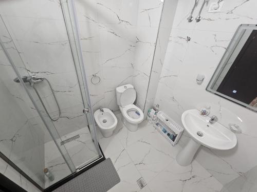 Kamla Apartment, Golem (fotografie 4)