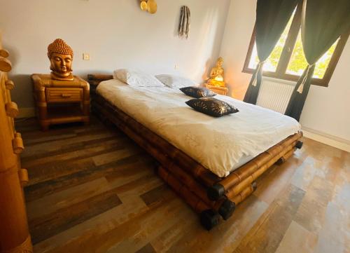 1 queen bed