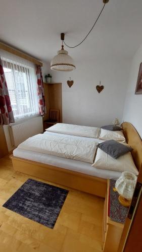 One-Bedroom Apartment with Balcony