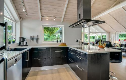 Kitchen, Lovely Home In Hobro With Wifi in Hobro