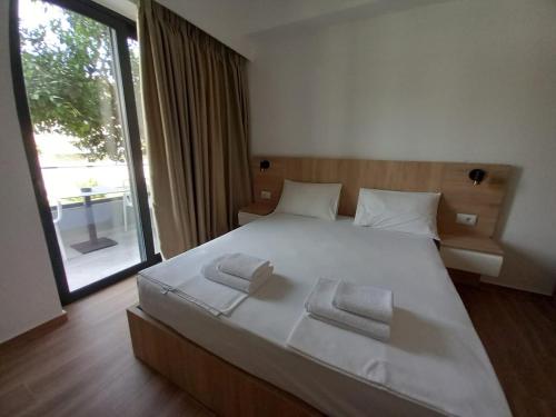 Hotel Ksamili - image 11