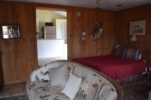 Poco Loco Ranch on the Guadalupe River in Kreutzberg, USA