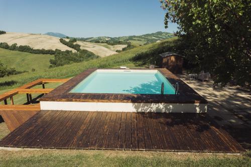 Casale Grifondoro in Pergola (Urbino)