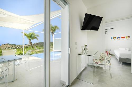 Doric Boutique Hotel - image 11