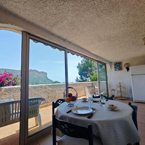 Изглед, Charmant T2 à cassis (Charmant T2 a cassis) in Касис