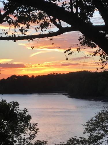 Howlers Bay Cabin and camping in Boca Chica