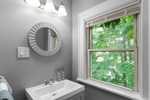 Centrally Located Stamford Gem in Stamford, USA