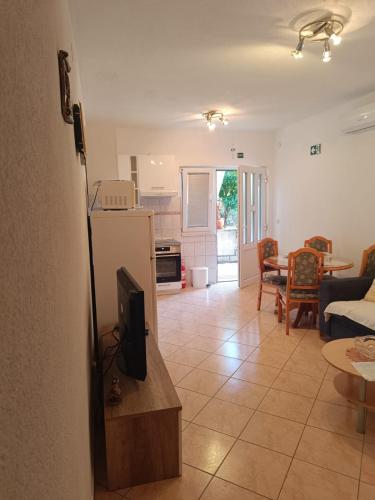 Apartman Oli in Bast