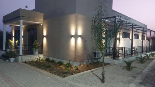 Mezzanine Bay - image 5