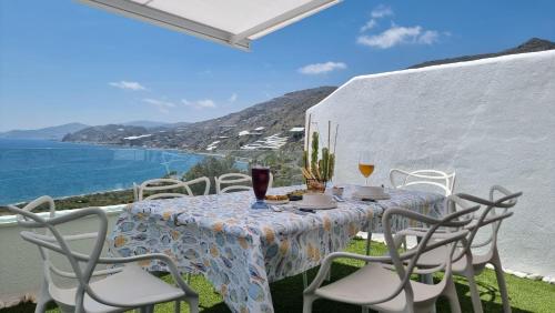 A környék, Vistas al Mediterraneo by ASH in La Mamola