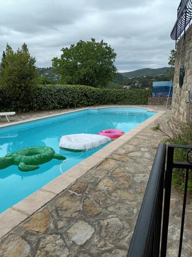 Maison typique Ardechoise in Mercuer