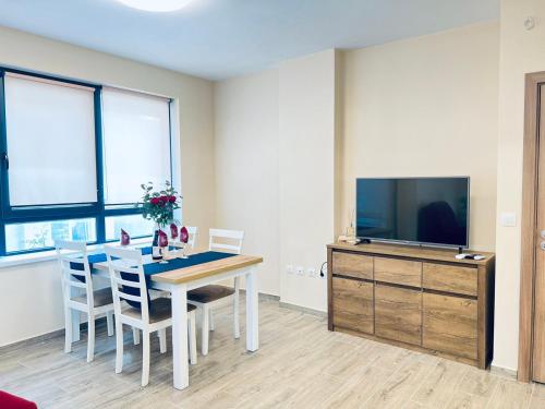 Cherry Apartment with 2 bedrooms, Sofia (Foto 5)