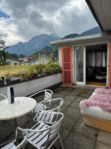 Bahnhof West Apartments in Unterseen