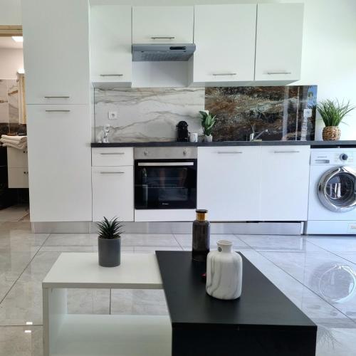 Kitchen, Villa avec Piscine Privee Parc des Calanques 15min Velodrome in Marseille, 9e arrondissement