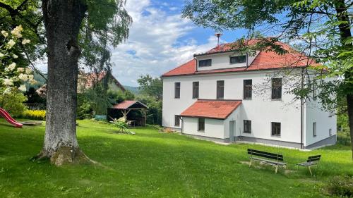 Bejárat, Turistická chata Libínské Sedlo (Turisticka chata Libinske Sedlo) in Prachatice