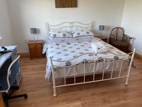 2 twin beds
