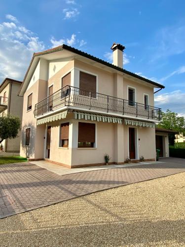 Laura's House in Mussolente