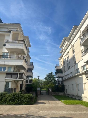 ทัศนียภาพภายนอกโรงแรม, L'Instant Versailles - Proche Golf & Centre in กียองคูร์ท