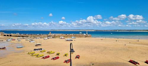 Premier 2 - Stunning Suite with Breathtaking Seaside Views, St Ives
