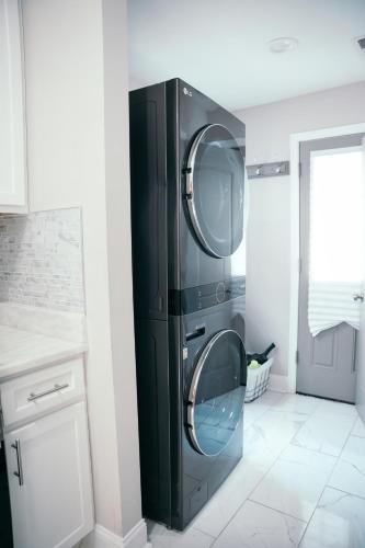Charm City Luxury 4 Bedroom Brick Home in Baltimore, USA