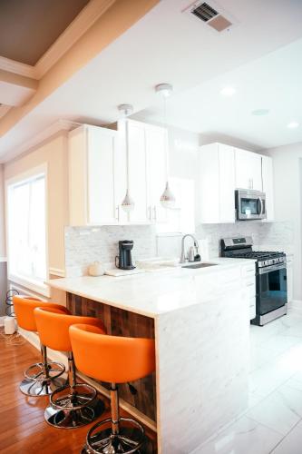 Charm City Luxury 4 Bedroom Brick Home in Park Heights