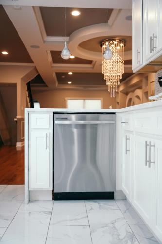 Charm City Luxury 4 Bedroom Brick Home in Park Heights