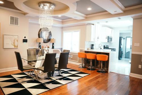 Charm City Luxury 4 Bedroom Brick Home in Park Heights