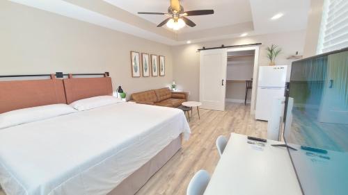 Paradise Park Newly built studio with king bed Paradise Park Newly built studio with king bed