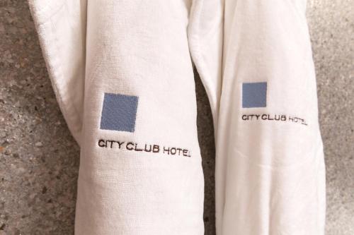 City Club Hotel