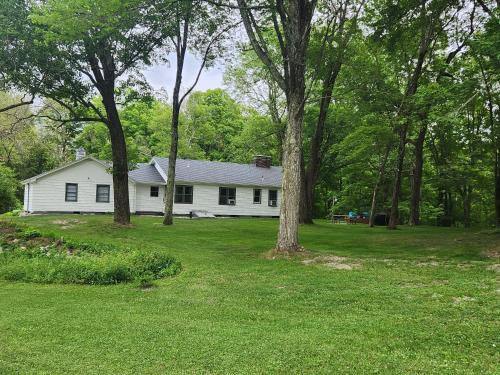 Near Marist/Vassar/Culinary Inst./Historic Sites! in Pleasant Valley, USA
