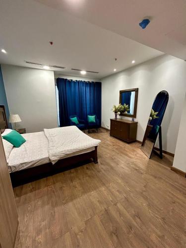 Penta Square - Luxury One-Bed Suite - image 2