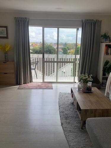 deluxe double room, Auckland (photo 8)