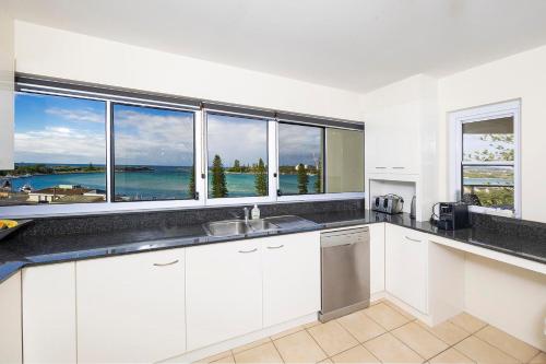 Sunrise 602, Tuncurry (fotografie 9)