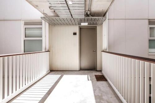 Villa Casa ~ Designer 3BR Apt~2Car~Perfect Getaway