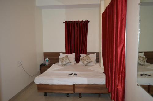 1 queen bed