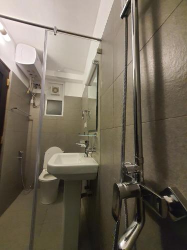 Green Mount View Two Bed Room Apartment - image 3