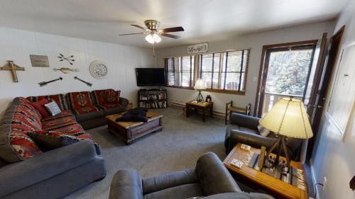 Ski View 06 - Ski View 04 Columbine - On Main Street - WiFi - Cable - Fireplace - Trailer Parking In Back - Patio with Gas Gril, Red River