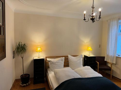 Hinkelshof - als Ferienwohnung - Selbstversorgerkuche & Aufenthaltsraume - Sudeifel, Mullerthal, Via in Korperich