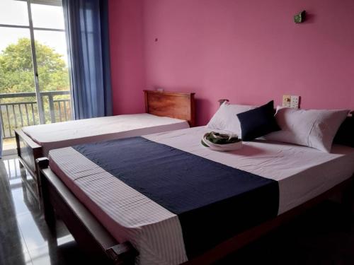 Deluxe Triple Room image 10