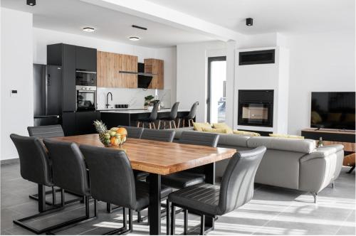 設施, Beachfront Escape Villa Nevera in 瑟里尼