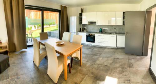 Apartmánové domy Lipno 1 (Apartmanove domy Lipno 1) in Frymburk