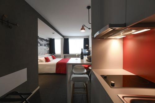 2 twin beds