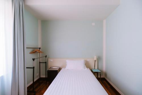 1 twin bed