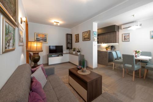 Apartment Jelena - image 2