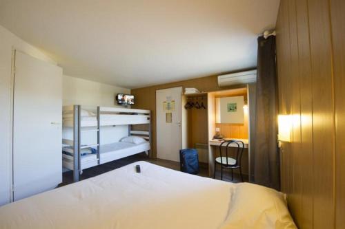 Fasthotel Pau - Lescar in Lescar