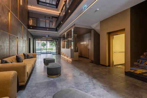 ล็อบบี้, โรงแรมโอเบสเตอร์ (Hotel Obester) in เดเบรเซน