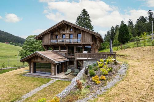 Le Grand V, chalet de luxe avec piscine intérieure (Le Grand V, chalet de luxe avec piscine interieure) in Le Valtin