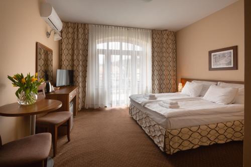 2 twin beds