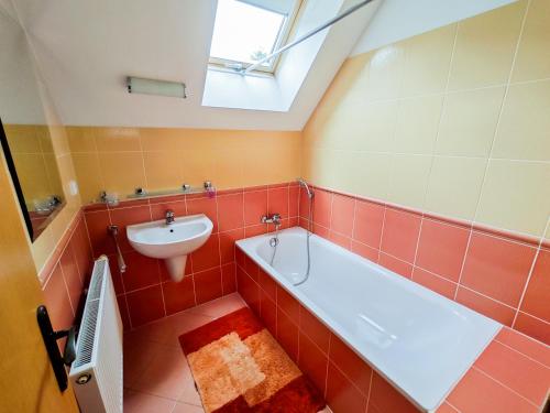 Three-Bedroom Villa image 7