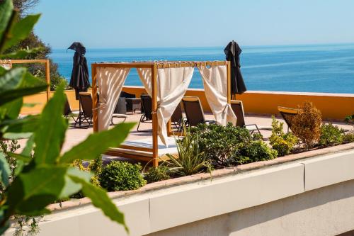 576017910 Hôtel La Pérouse Nice Baie des Anges